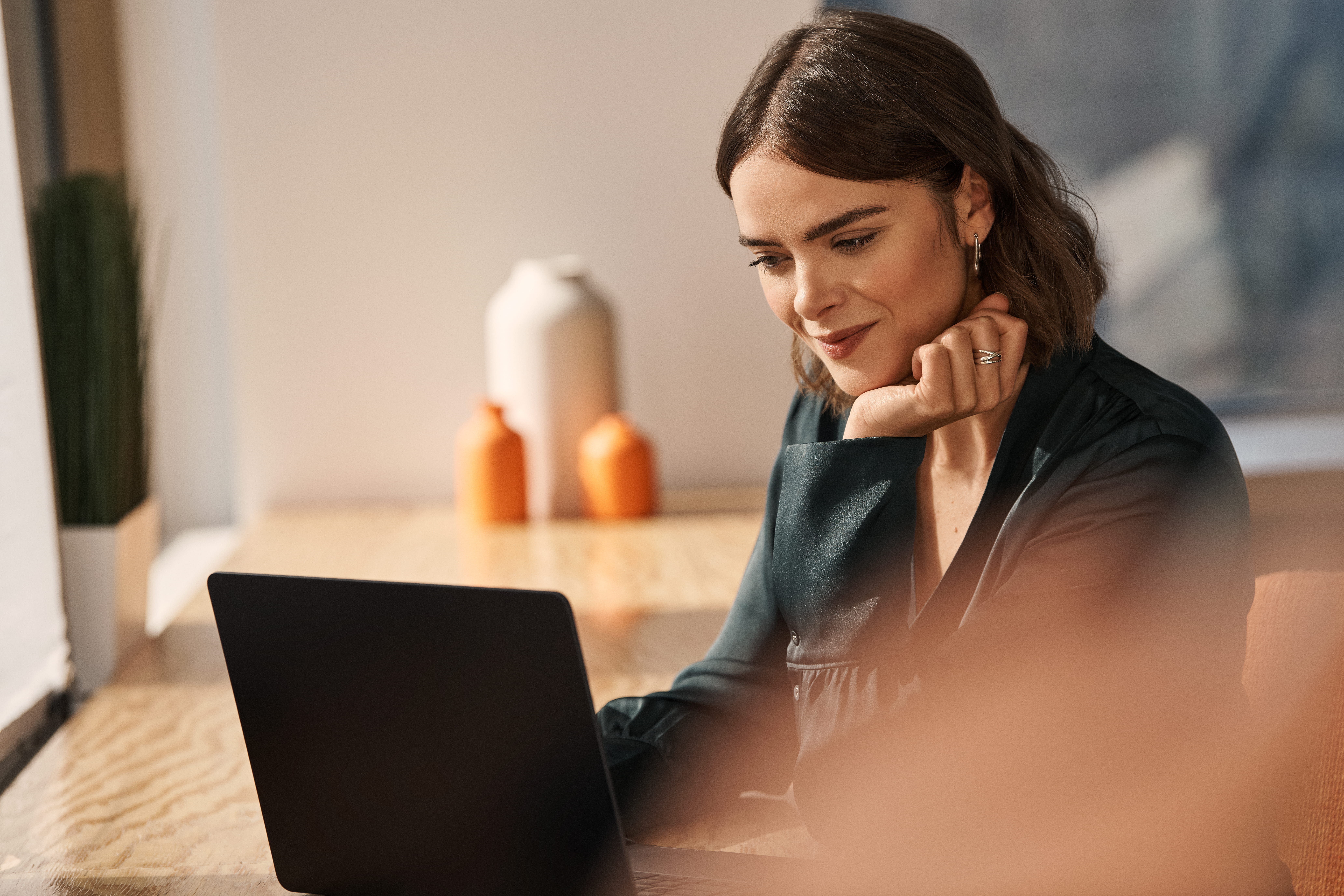 241217_BGM_HUBSPOT_shot_06_0021_R2 (1)