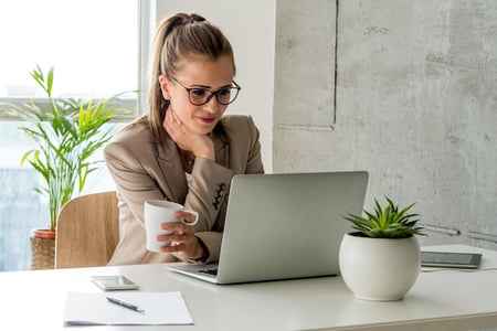 The 4 Best Social Selling Conversation Starters, According to Experts